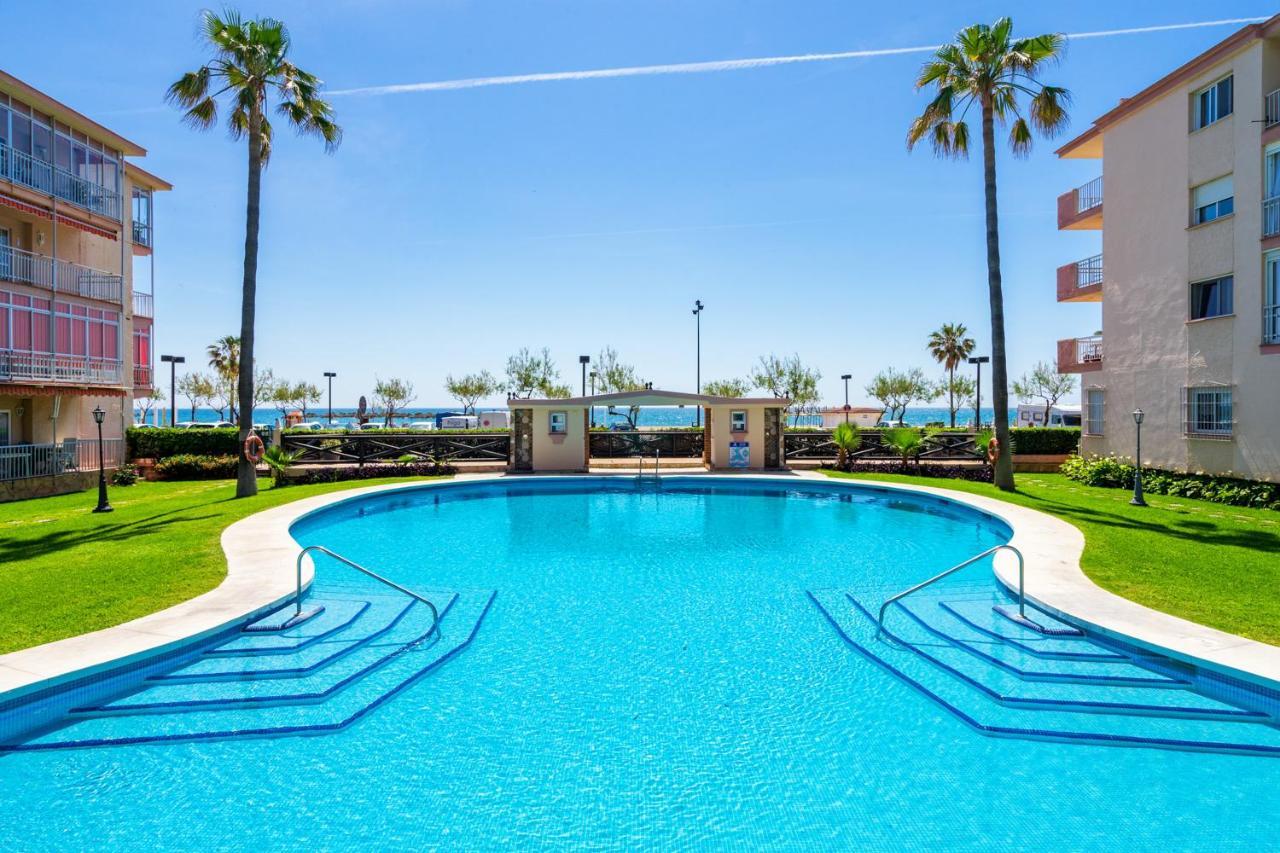 Beachfront Seaview Apartment In Los Boliches By Costarentals - Ref 141 Fuengirola Extérieur photo