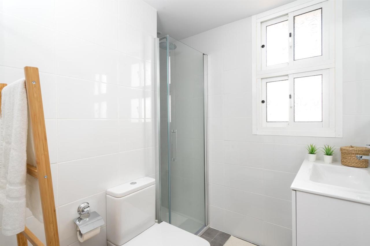 Beachfront Seaview Apartment In Los Boliches By Costarentals - Ref 141 Fuengirola Extérieur photo