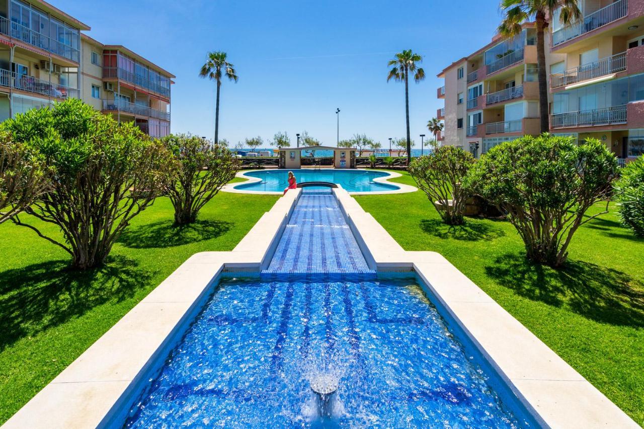 Beachfront Seaview Apartment In Los Boliches By Costarentals - Ref 141 Fuengirola Extérieur photo