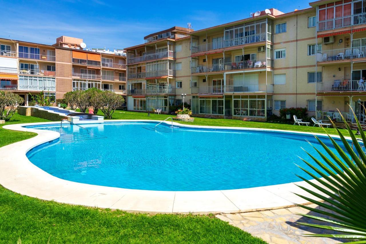 Beachfront Seaview Apartment In Los Boliches By Costarentals - Ref 141 Fuengirola Extérieur photo